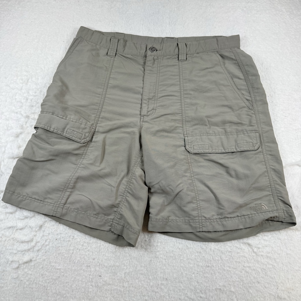 The North Face Shorts Mens Size 38 Beige Nylon Cargo Microfiber Hiking Outdoor